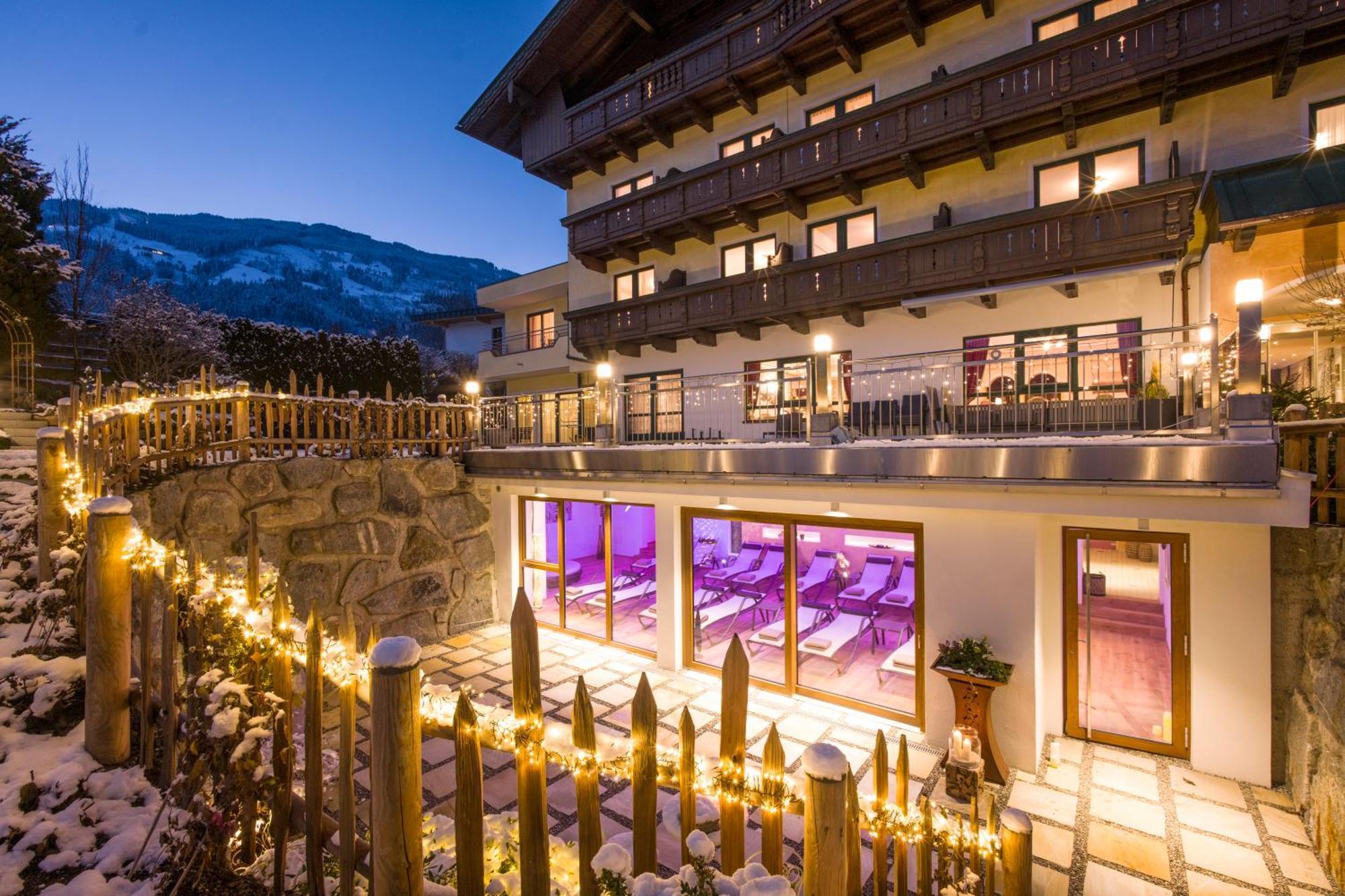 Hotel Landhaus Zillertal Fügen Exterior foto