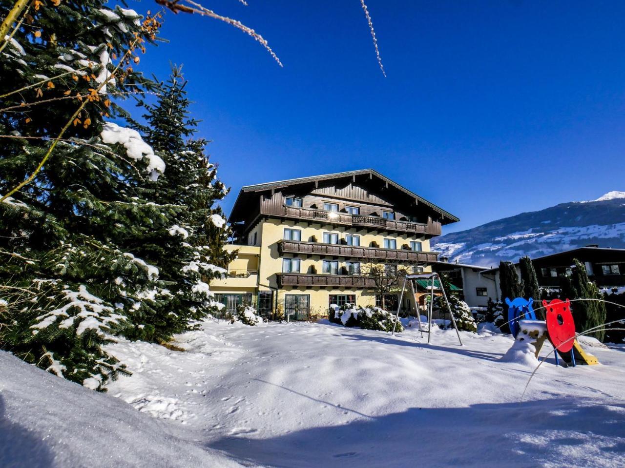 Hotel Landhaus Zillertal Fügen Exterior foto