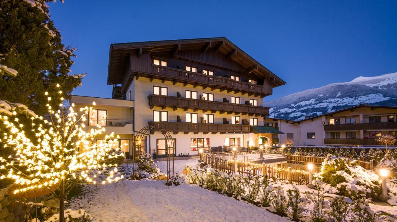 Hotel Landhaus Zillertal Fügen Exterior foto